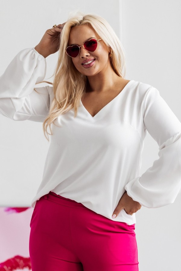 Elegancka bluzka koszulowa plus size w kolorze białym dekolt V Fiona