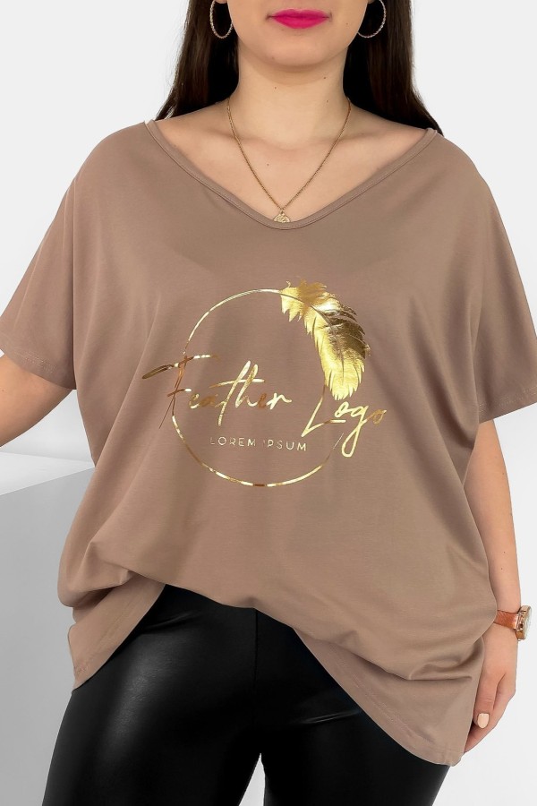 Bluzka damska T-shirt plus size w kolorze beżowym złoty nadruk piórko feather