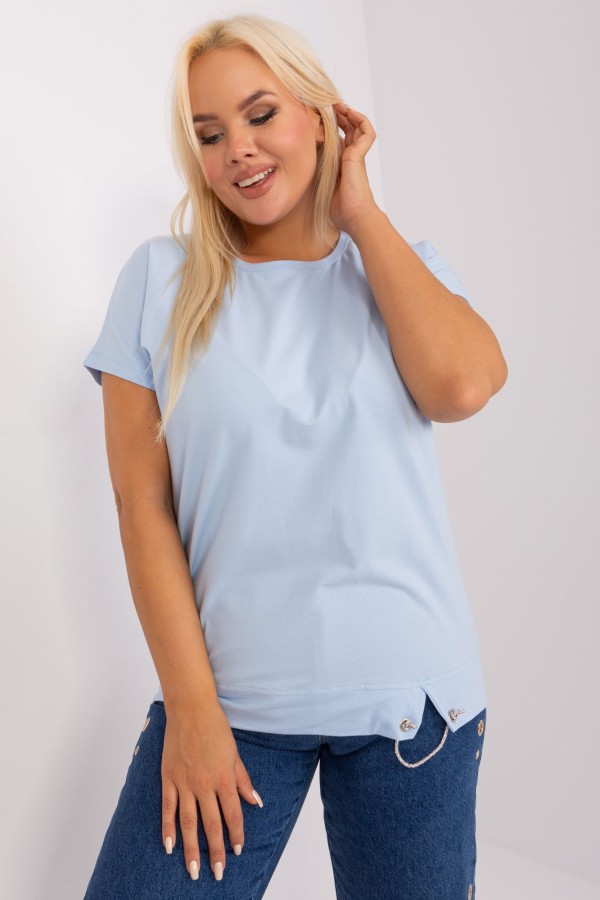 Bluzka damska plus size T-SHIRT w kolorze błękitnym rozcięcie ozdobny sznureczek Paige 1