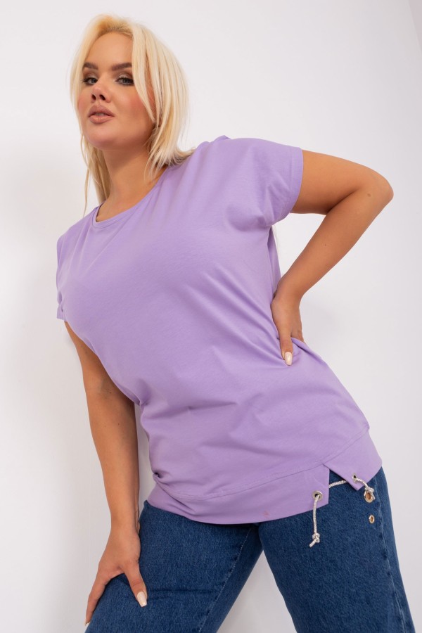 Bluzka damska plus size T-SHIRT w kolorze lila fiolet rozcięcie ozdobny sznureczek Paige 3