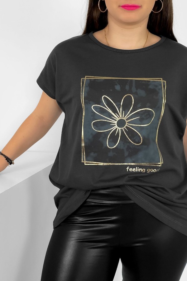 T-shirt damski plus size nietoperz w kolorze grafitowym kwiat w ramce Danny 1