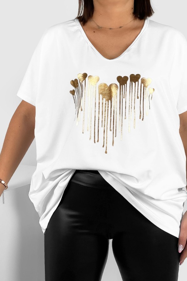 Bluzka damska T-shirt plus size w kolorze białym złoty nadruk roztopione serduszka 1