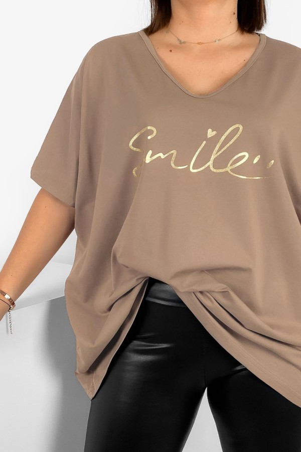 Bluzka damska T-shirt plus size w kolorze beżowym złoty napis smile 1