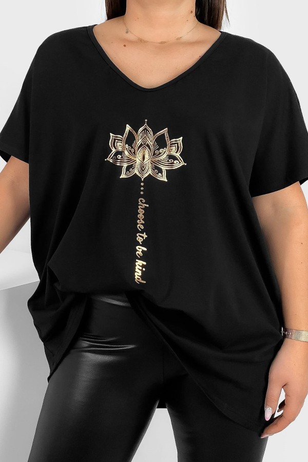Bluzka damska T-shirt plus size w kolorze czarnym złoty nadruk kwiat lotosu