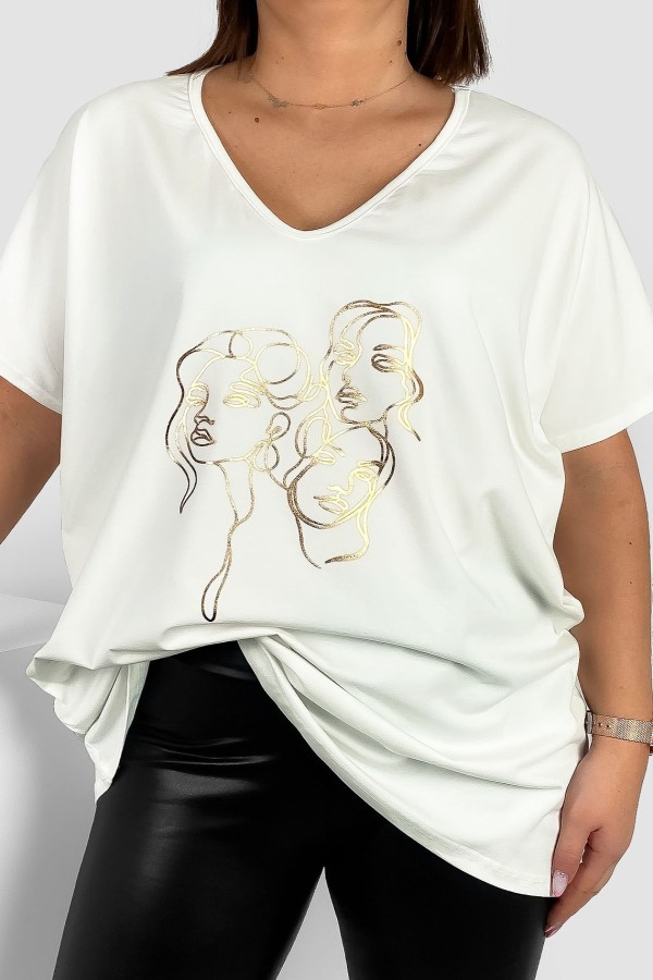 Bluzka damska T-shirt plus size w kolorze ecru złoty nadruk twarze