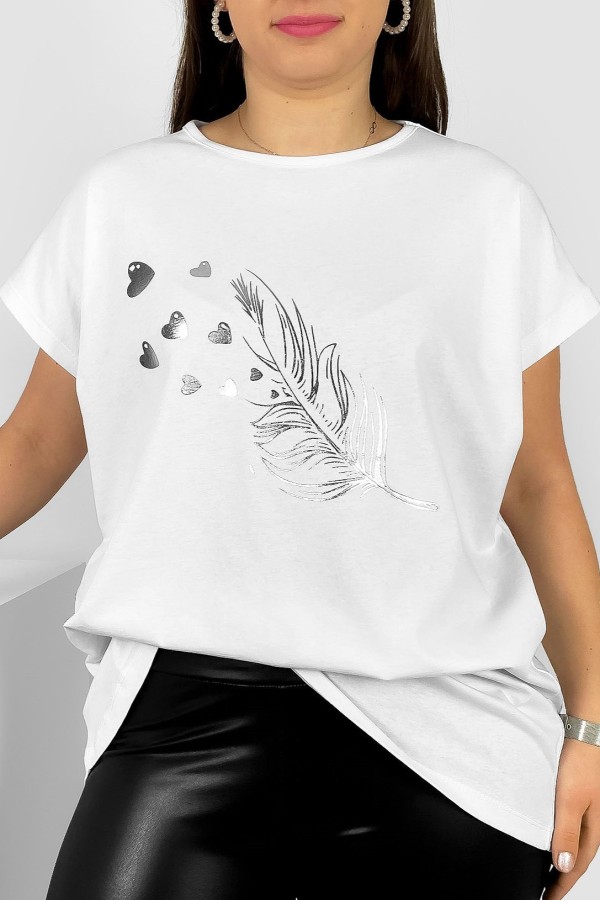 Nietoperz T-shirt damski plus size w kolorze białym srebrny nadruk piórko Fewi