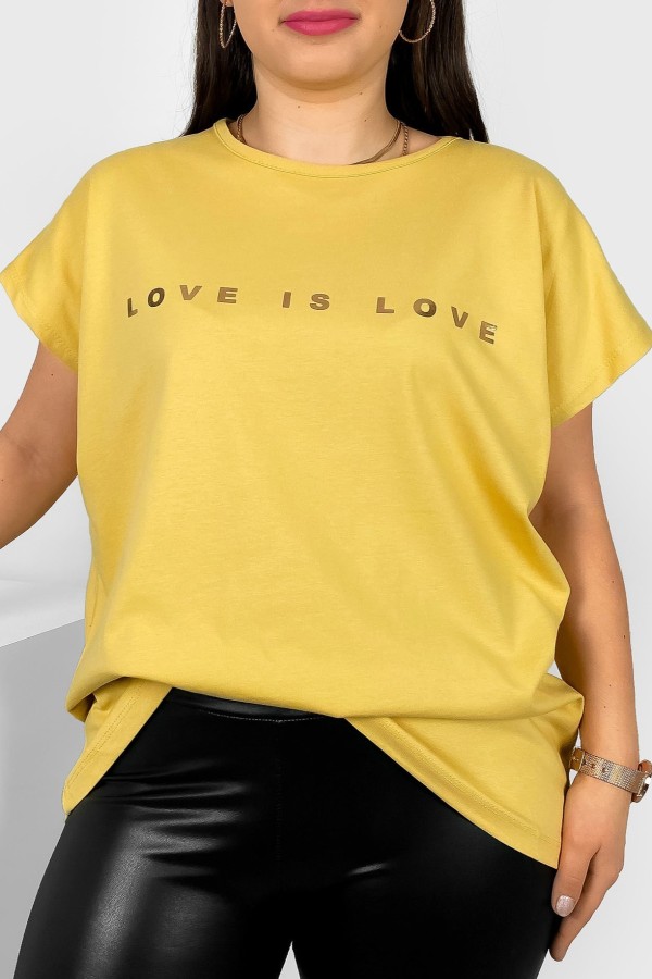 Nietoperz T-shirt damski plus size w kolorze mango złote napisy Love is love Marlon