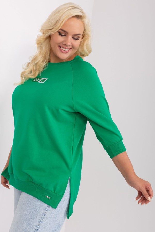 Bluza damska plus size w kolorze zielonym dłuższy tył rozcięcia rękaw 3/4 LOVE 2