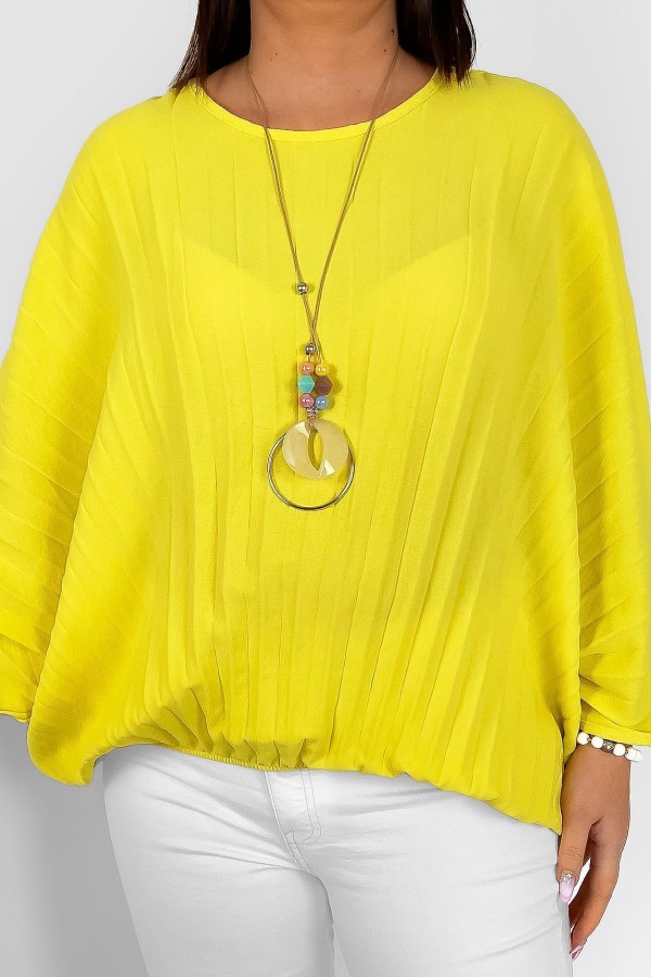 Mega oversize plisowana bluzka z gumką żółta z naszyjnikiem Iruna