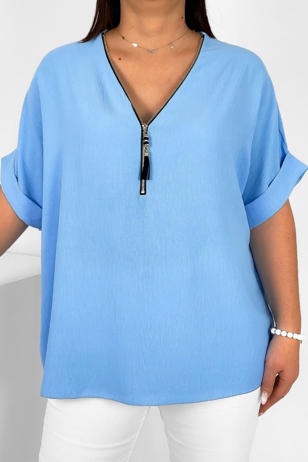 Elegancka bluzka koszula krótki rękaw w kolorze błękitnym dekolt zamek ZIP STEFANA