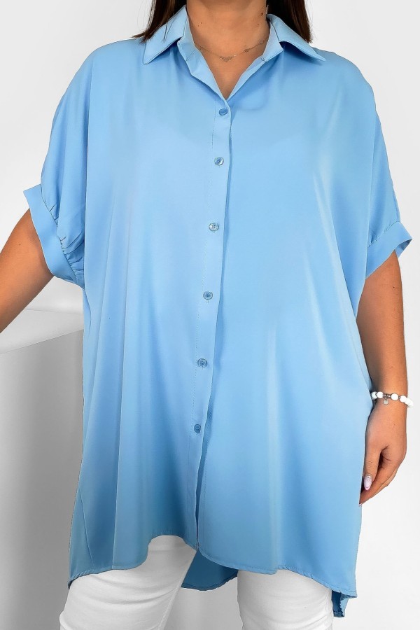 Koszula tunika plus size w kolorze błękitnym oversize dłuższy tył guziki LEONA