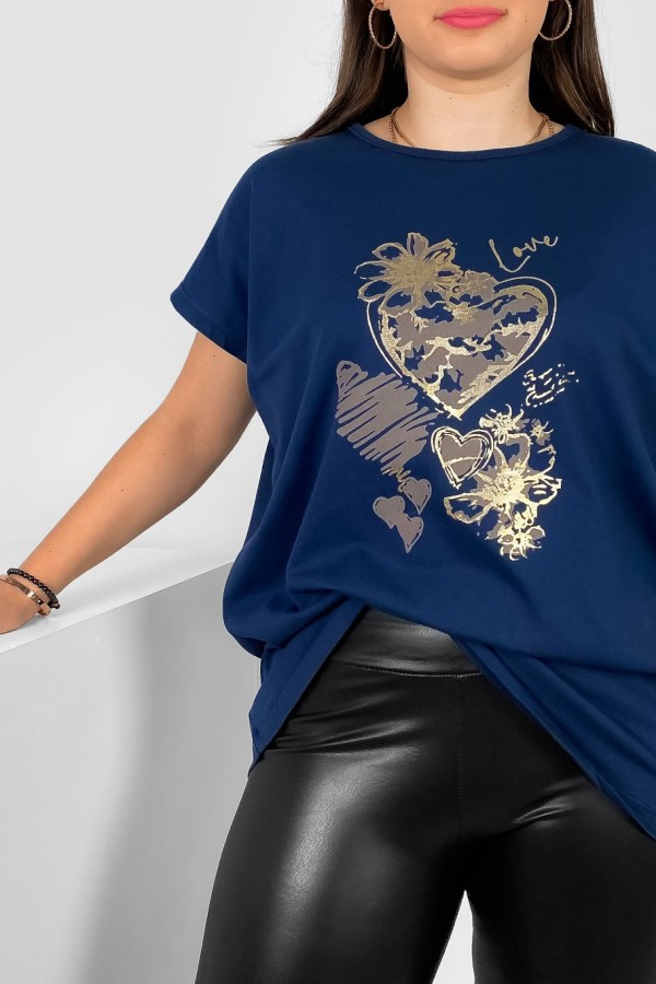 T-shirt damski plus size nietoperz w kolorze granatowym nadruk serca Jeno 1