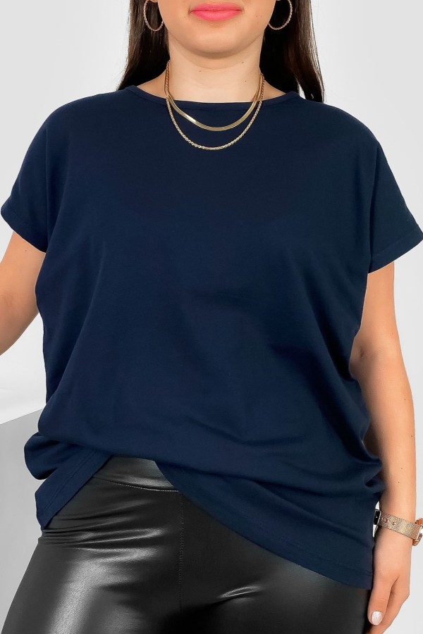 Nietoperz gładki T-shirt damski plus size w kolorze czarnego granatu Bessy