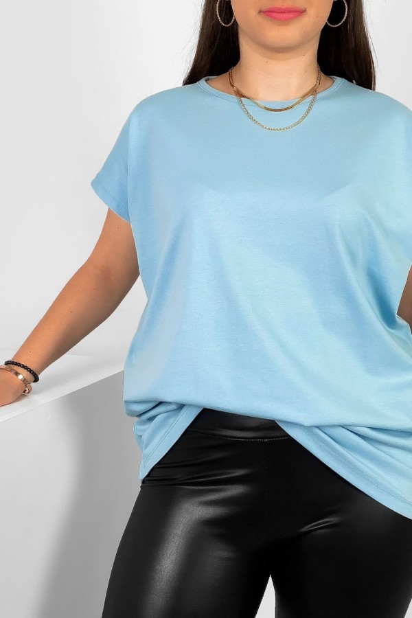 Nietoperz gładki T-shirt damski plus size w kolorze błękitnym Bessy 1