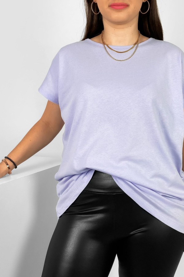 Nietoperz gładki T-shirt damski plus size w kolorze jasnego bzu Bessy 1