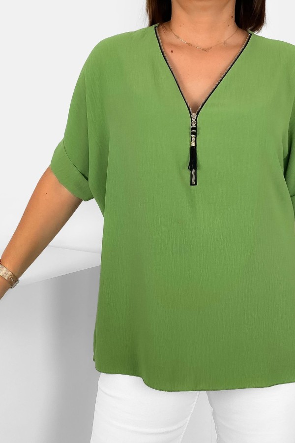 Elegancka bluzka koszula krótki rękaw w kolorze oliwkowym dekolt zamek ZIP STEFANA 1