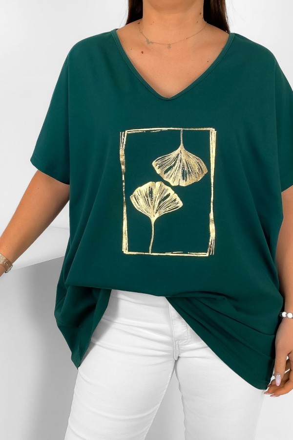 Bluzka damska plus size w kolorze zielonym złoty nadruk liście w ramce 1
