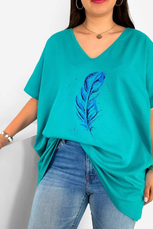 Bluzka damska T-shirt plus size w kolorze tiffany nadruk piórko blue 1