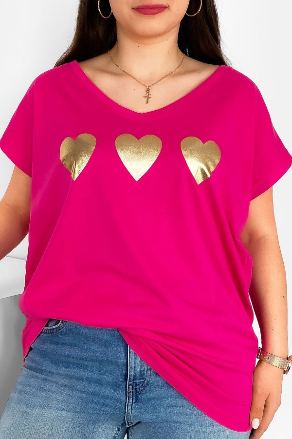 T-shirt damski plus size nietoperz dekolt w serek V-neck różowy trzy serduszka