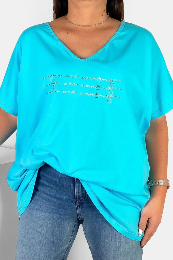 Bluzka damska T-shirt plus size w kolorze turkusowym złoty nadruk You are amazing