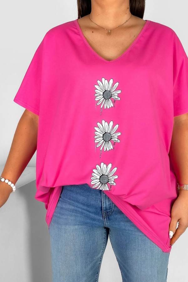 Bluzka damska T-shirt plus size w kolorze różowym nadruk trzy stokrotki 1