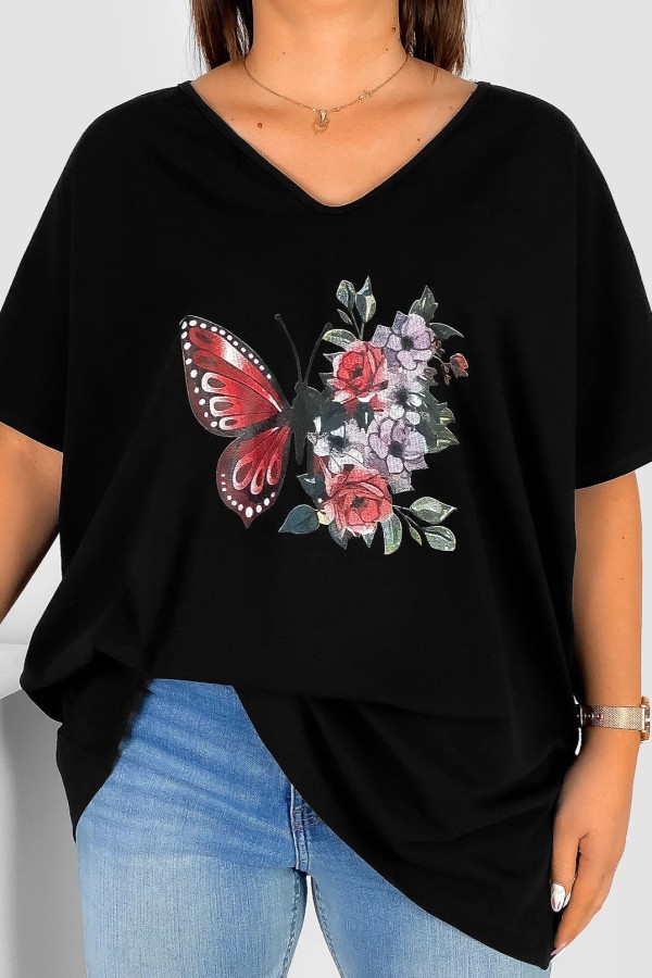 Bluzka damska T-shirt plus size w kolorze czarnym nadruk motyl róże