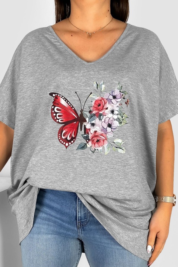 Bluzka damska T-shirt plus size w kolorze szarego melanżu nadruk motyl róże