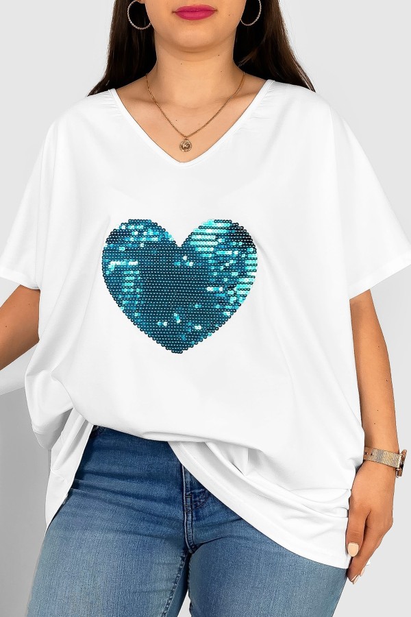 Bluzka damska T-shirt plus size w kolorze białym turkusowe serce ciekiny