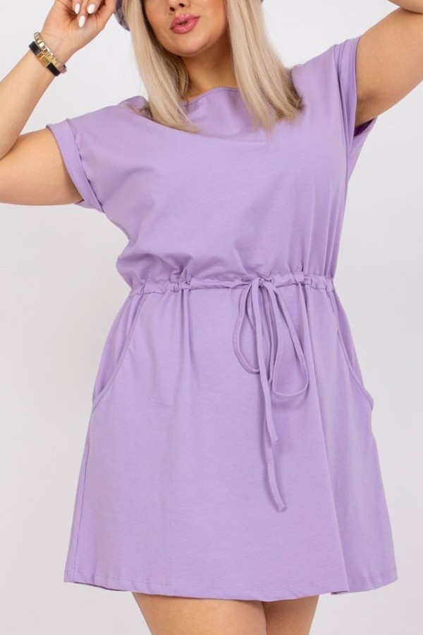 Sukienka plus size w kolorze fioletowym lila z kieszeniami Madera