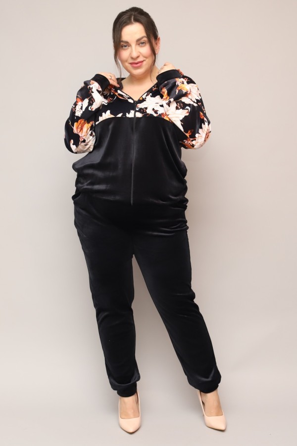 Welurowy dres damski plus size w kolorze czarnym komplet spodnie i bluza kwiaty Carla 5