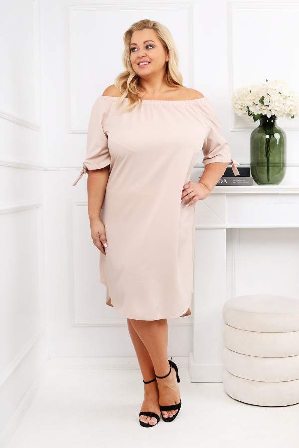 Sukienka hiszpanka plus size w kolorze beżowym Karli 2