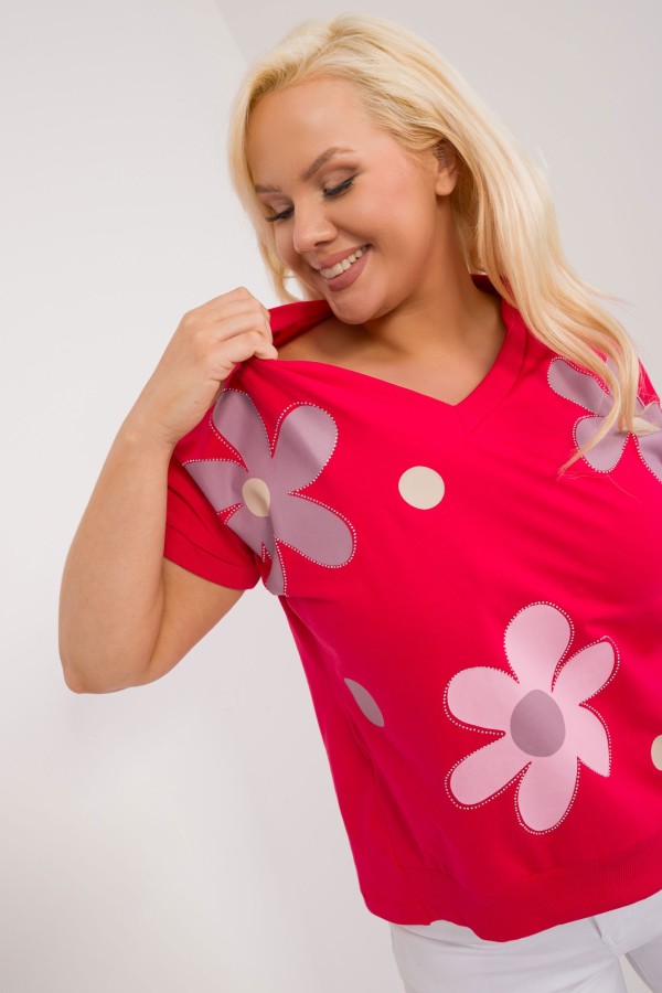 Bluzka damska T-shirt plus size w kolorze czerwonym print kwiaty dżety Coco 1