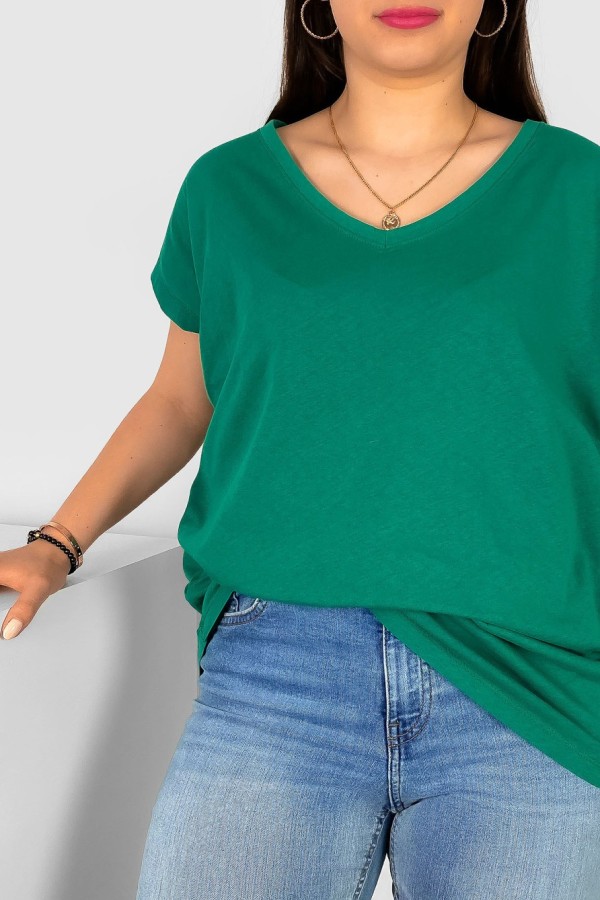 T-shirt damski plus size w kolorze zielonym nietoperz dekolt w serek V-neck Roxa 1