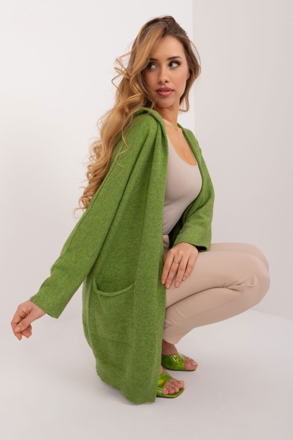 Sweter damski oversize w kolorze jasno zielonym narzutka milutki kardigan z kapturem Twist 3