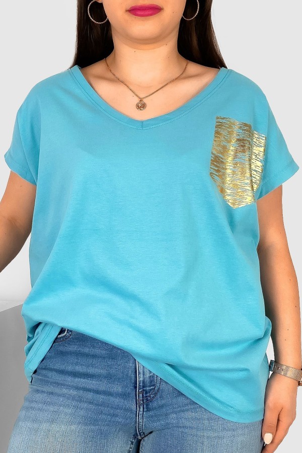 T-shirt damski plus size jasno niebieski nietoperz dekolt w serek V-neck złota kieszeń pocket