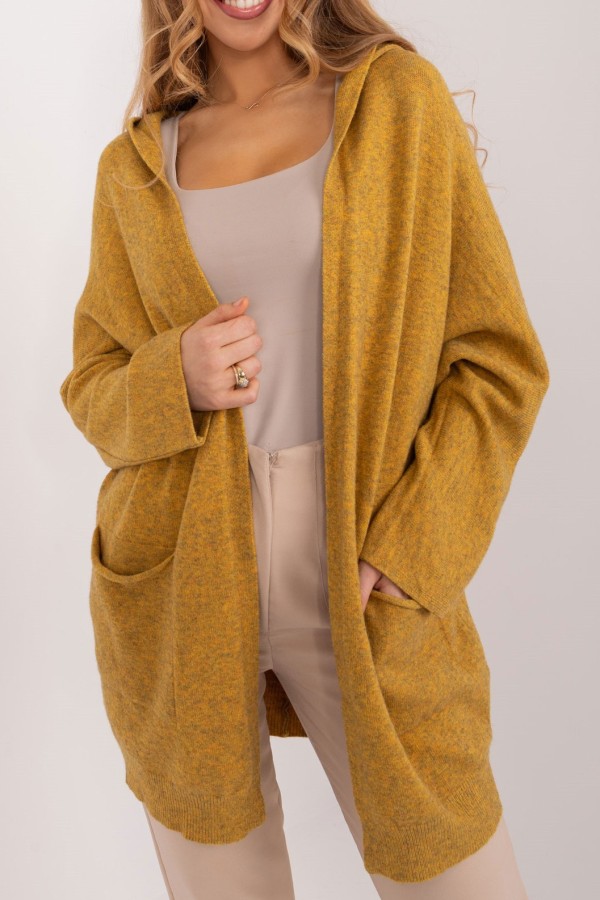 Sweter damski oversize w kolorze miodowym narzutka milutki kardigan z kapturem Twist