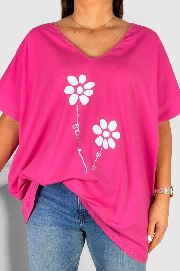 Bluzka damska T-shirt plus size w kolorze różowym nadruk srebrno białe kwiatki