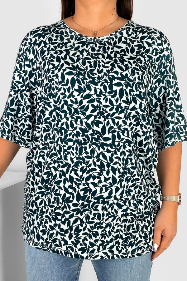 Bluzka damska T-shirt plus size w kolorze ecru wzór drobne listki Blanca