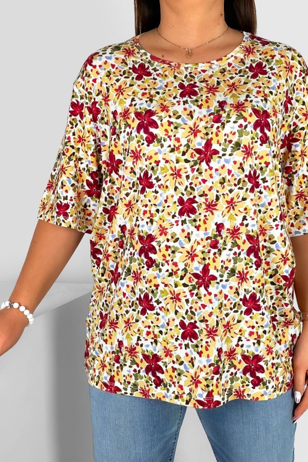 Bluzka damska T-shirt plus size w kolorze ecru wzór żółto czerwone kwiatki Blanca 1