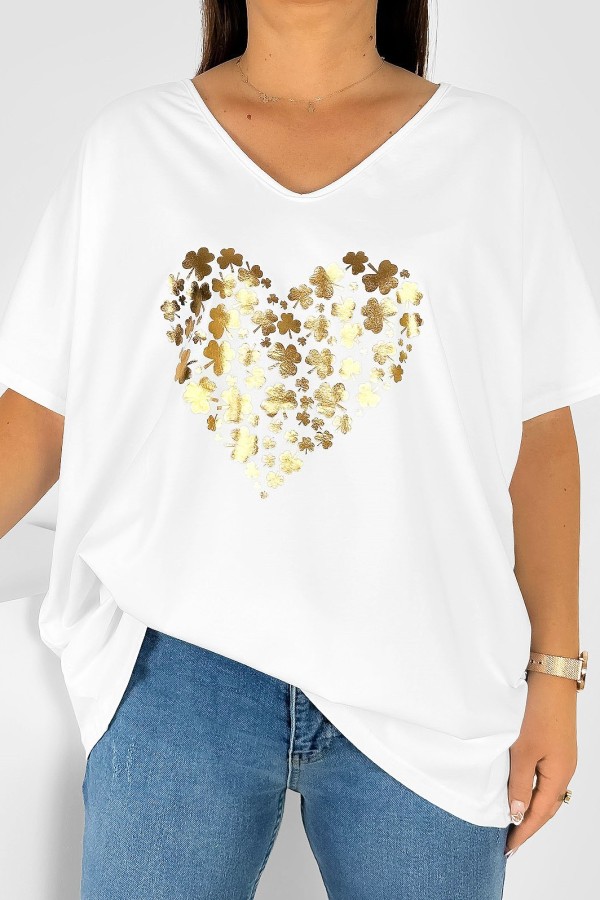 Bluzka damska T-shirt plus size w kolorze białym złoty nadruk serce koniczynki