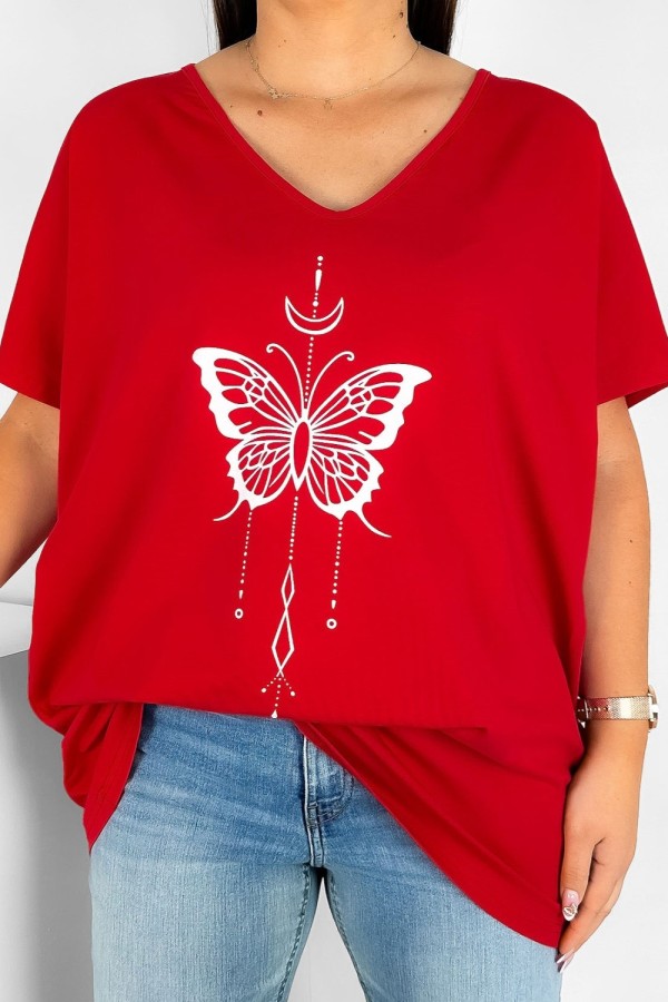Bluzka damska T-shirt plus size w kolorze czerwonym nadruk motylek księżyc