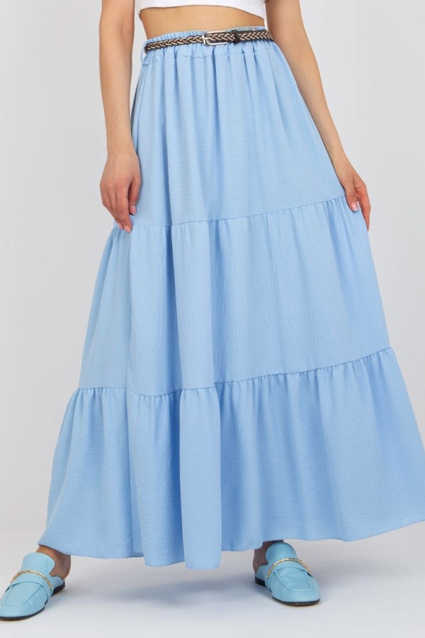 Długa spódnica z falbanami w kolorze jasno niebieskim z plecionym paskiem Anabel