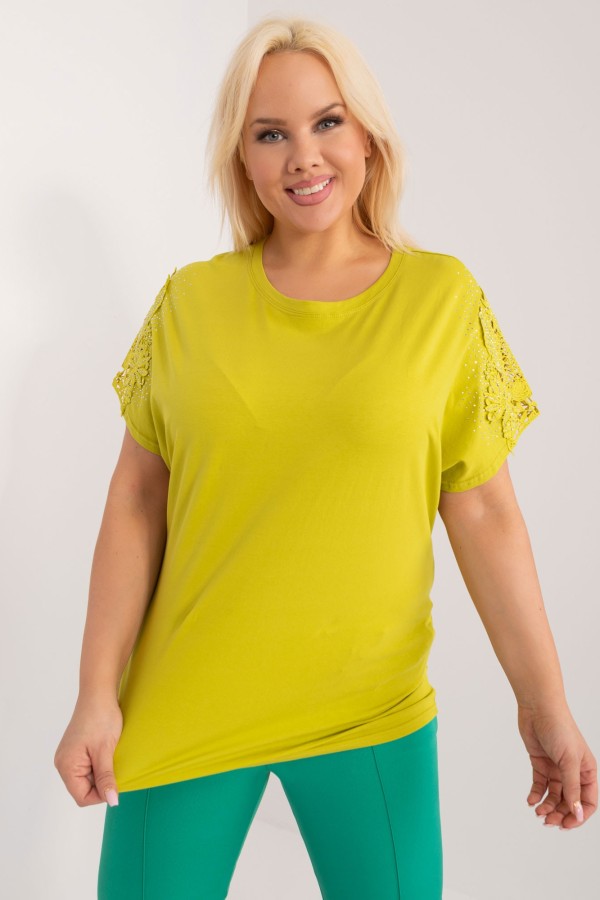 Bluzka damska plus size w kolorze limonkowym nietoperz haftowana aplikacja na rękawach dżety 3