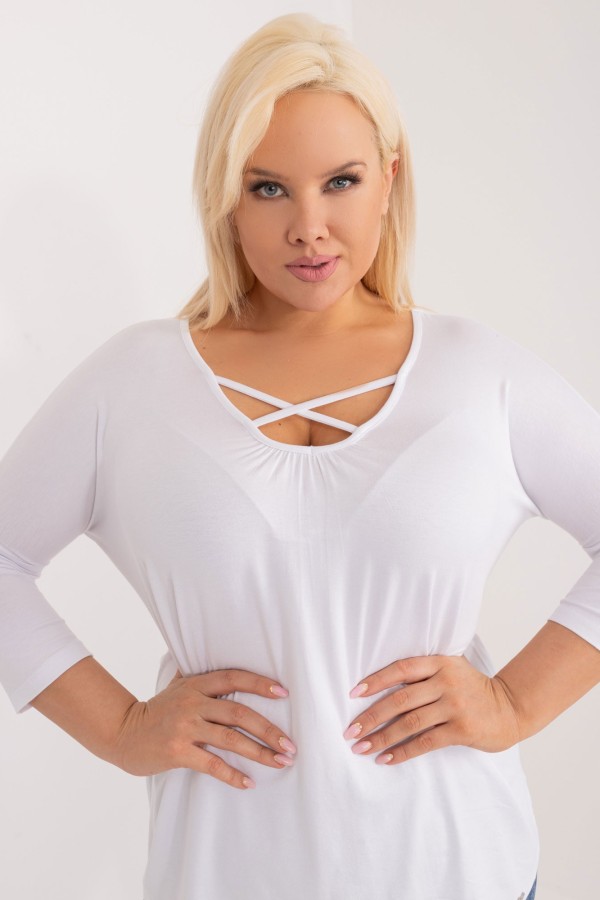 Bluzka damska plus size w kolorze białym dekolt paski Arleta 2