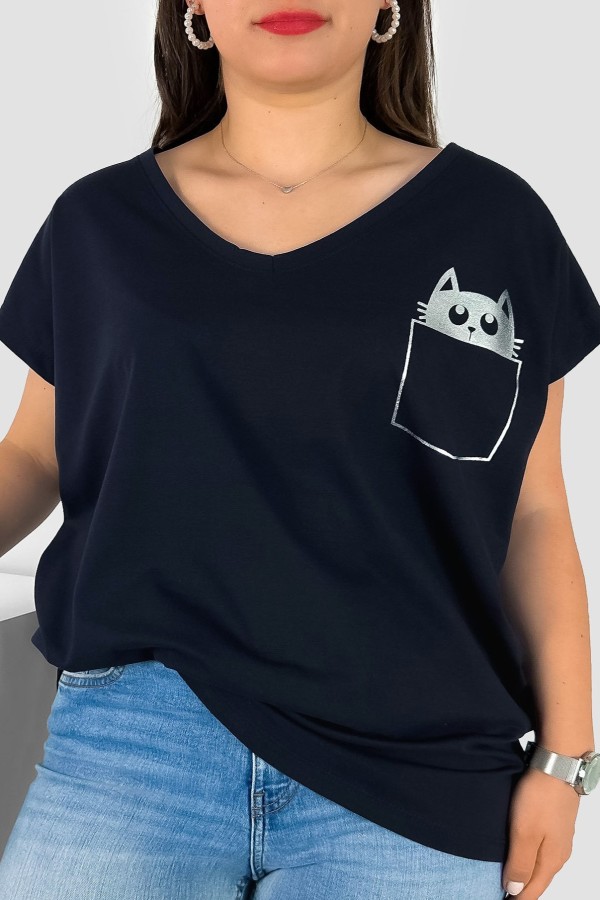 T-shirt damski plus size nietoperz dekolt w serek V-neck czarny granat kieszeń kotek