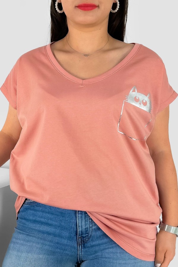 T-shirt damski plus size nietoperz dekolt w serek V-neck brzoskwiniowy kieszeń kotek