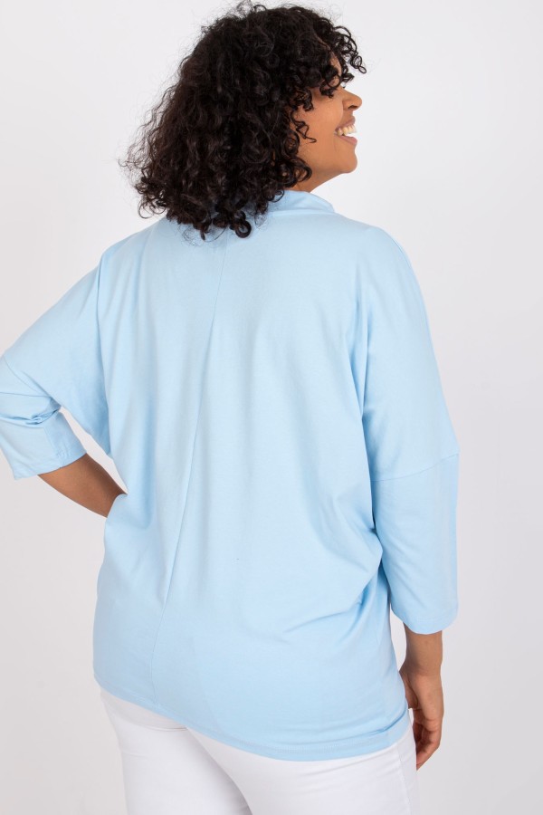 Bluzka damska plus size w kolorze błękitnym sznurowany dekolt serce dżety Lena 3