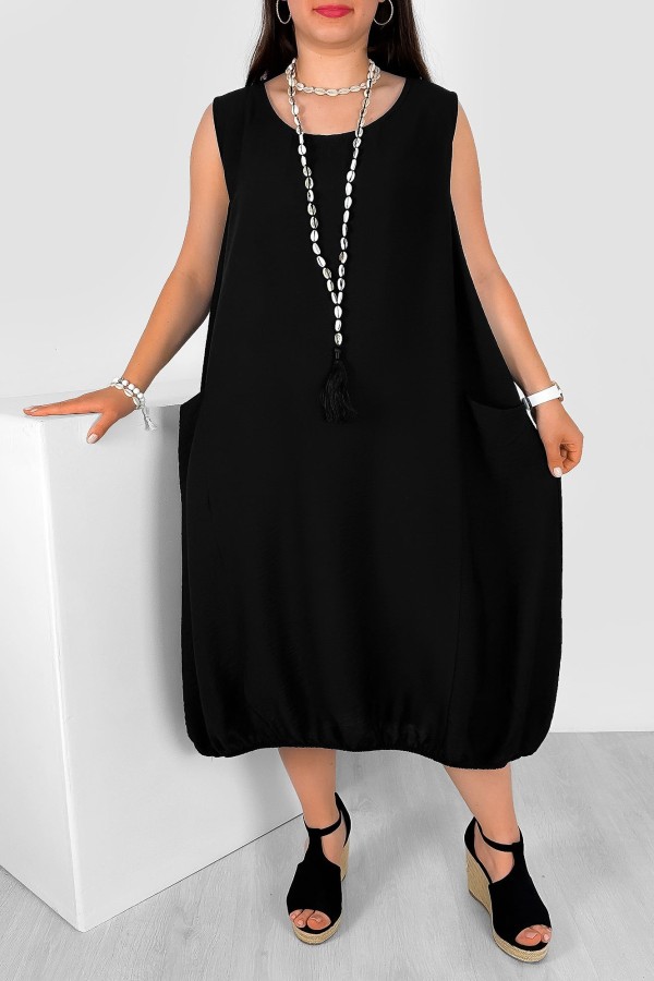 Sukienka plus size w kolorze czarnym oversize bombka z kieszeniami Lola