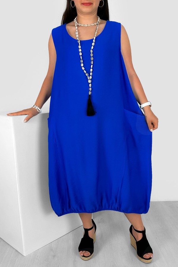 Sukienka plus size w kolorze kobaltowym oversize bombka z kieszeniami Lola