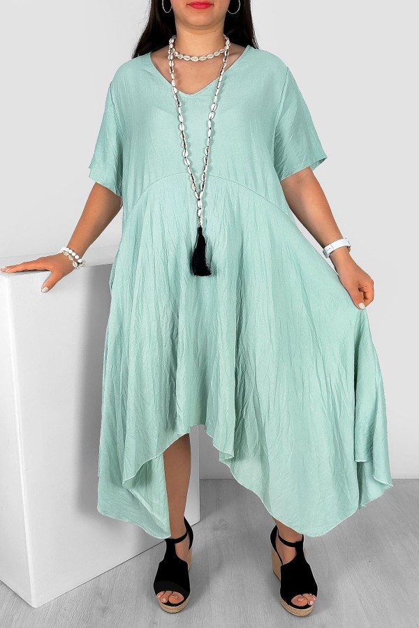 Asymetryczna sukienka plus size w kolorze szałwiowym długie boki dekolt v-neck Megan